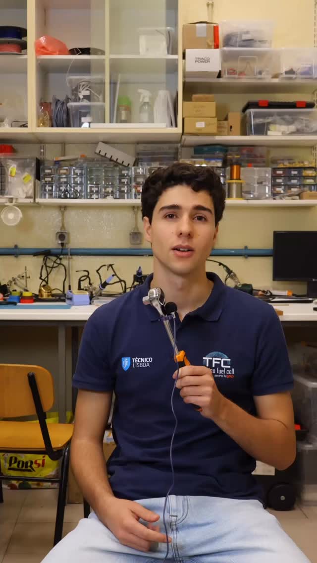 [PT] 🎥 Meet the Team: Departamento de Design e Estruturas 🧩✏️
Neste episódio, apresentamos o departamento responsável por dar forma e força ao nosso protótipo — desde o conceito inicial até à estrutura final do carro. 🏎️💪
O Departamento de Design e Estruturas assegura que cada componente é leve, resistente e otimizado para o máximo desempenho. Da aerodinâmica à segurança, nada fica ao acaso! 🧠⚙️

Membros: Hugo e Pedro 

[EN] 🎥 Meet the Team: Design and Structures Department 🧩✏️
In this episode, we introduce the department responsible for shaping and strengthening our prototype — from the initial concept to the final structure of the car. 🏎️💪
The Design and Structures Department ensures that each component is lightweight, resistant, and optimised for maximum performance. From aerodynamics to safety, nothing is left to chance! 🧠⚙️

Members: Hugo and Pedro